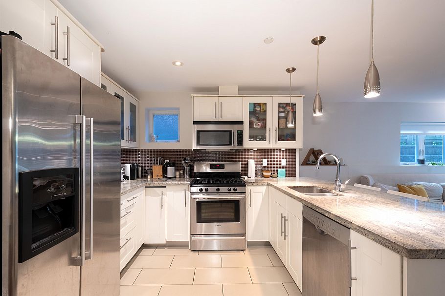 1931 E 7th Avenue Vancouver, BC - 6