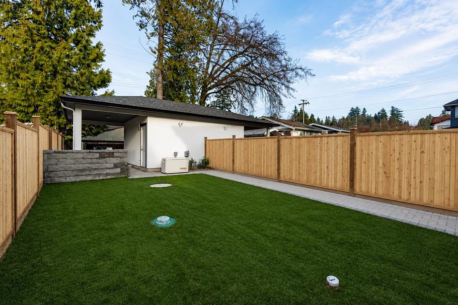 254 E 18th Street North Vancouver, BC - 10