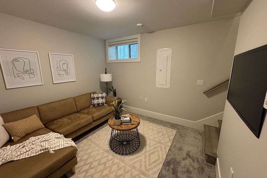 3345 Parker Street Vancouver, BC - 20