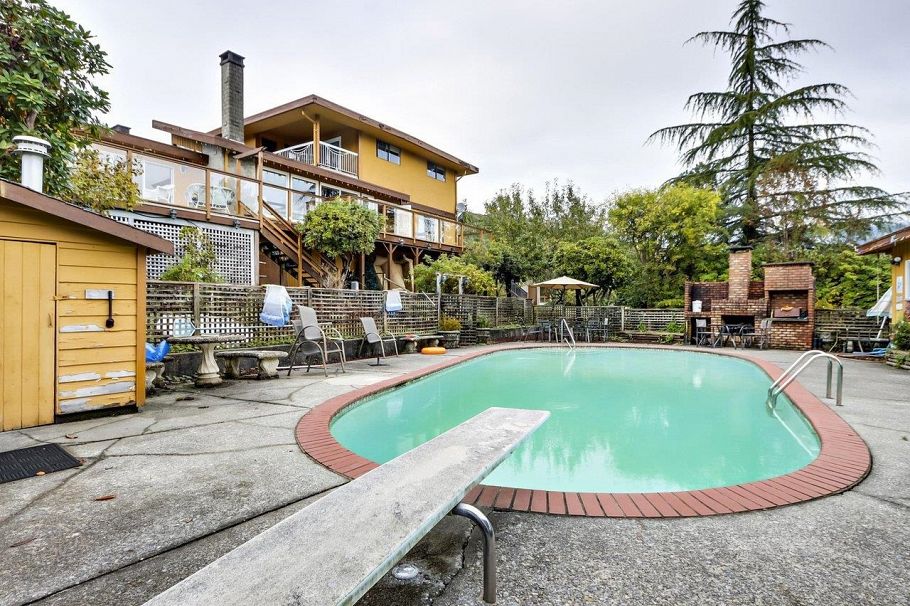 534 Beachview Drive North Vancouver, BC - 20