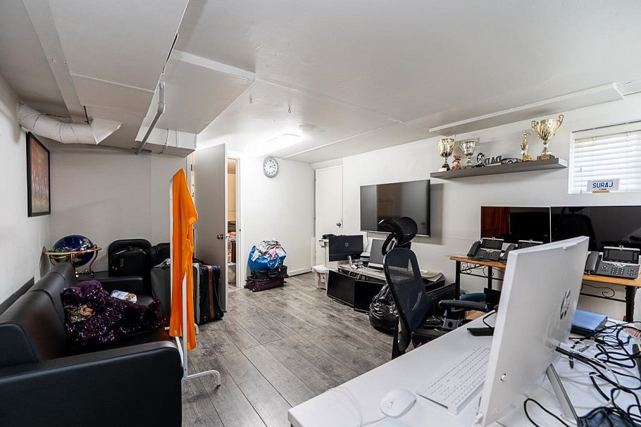 2873 E 54th Avenue Vancouver, BC - 13