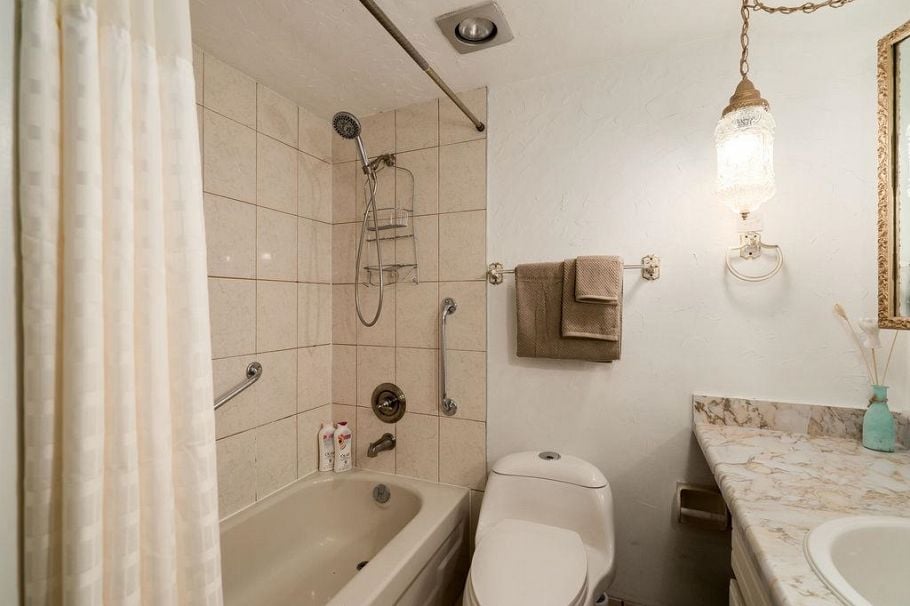 102 2190 W 8th Avenue Vancouver, BC - 33