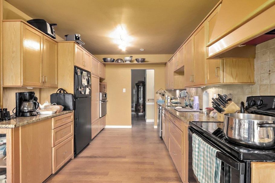 534 Beachview Drive North Vancouver, BC - 13