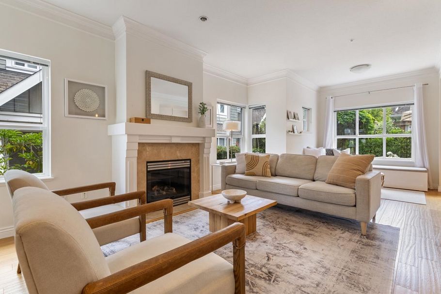 25 2688 Mountain Highway North Vancouver, BC - 3