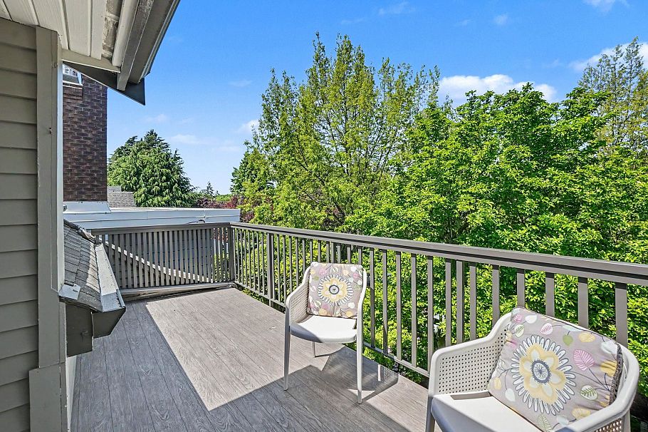 1868 W 15th Avenue Vancouver, BC - 12