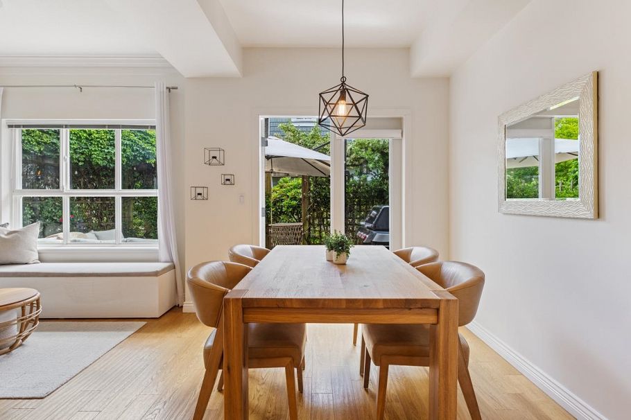 25 2688 Mountain Highway North Vancouver, BC - 5