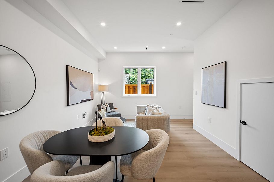 2545 E 2nd Avenue Vancouver, BC - 15