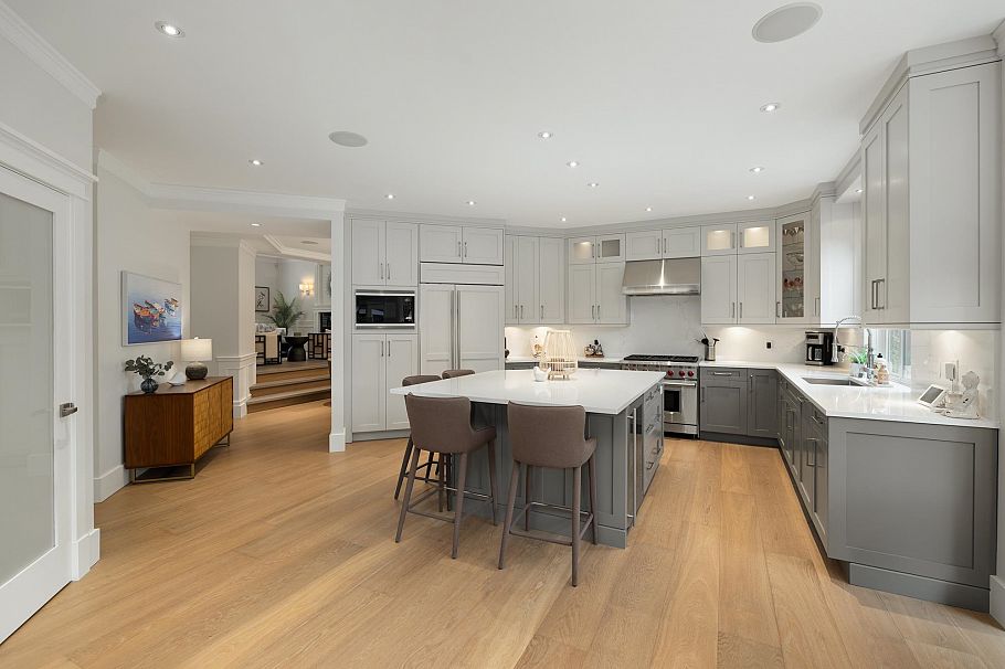 977 Melbourne Avenue North Vancouver, BC - 9