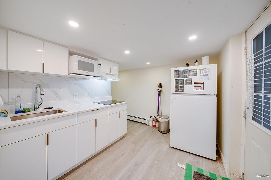 2343 W 45th Avenue Vancouver, BC - 20