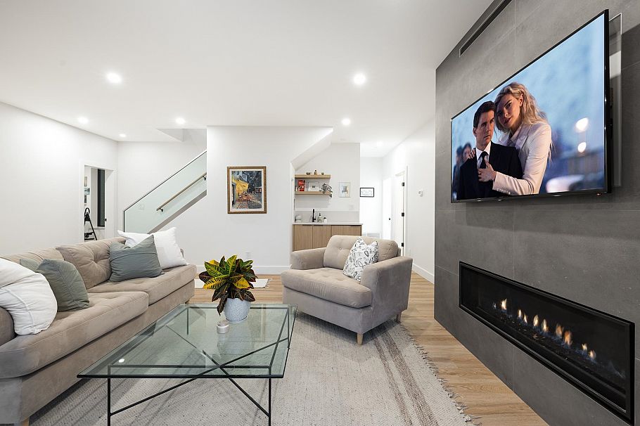 255 Sandringham Crescent North Vancouver, BC - 29