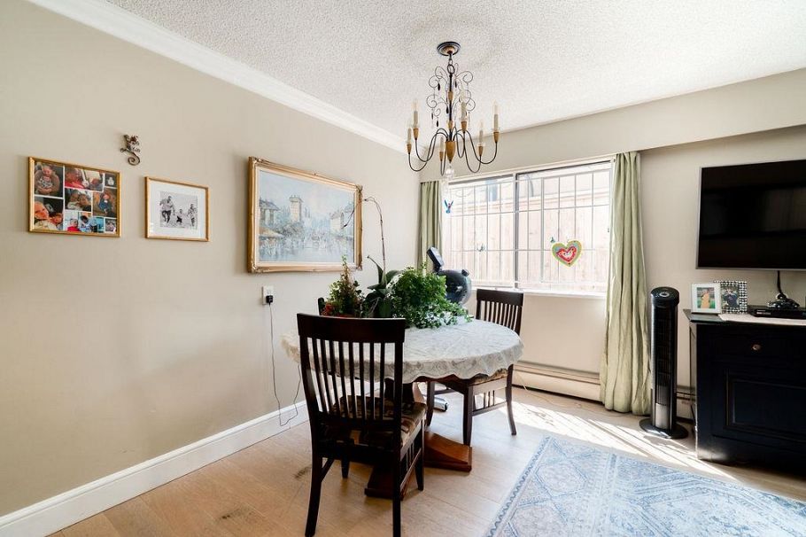 102 2190 W 8th Avenue Vancouver, BC - 9