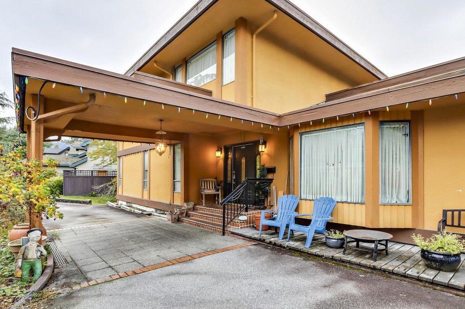 534 Beachview Drive North Vancouver, BC - 4