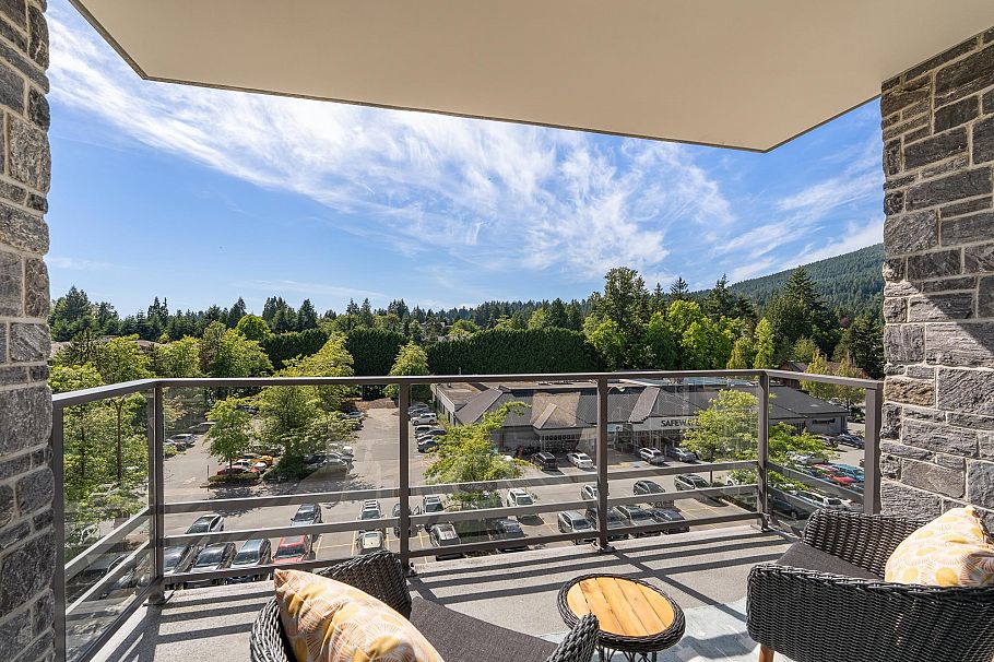 404 1210 E 27th Street North Vancouver, BC - 14