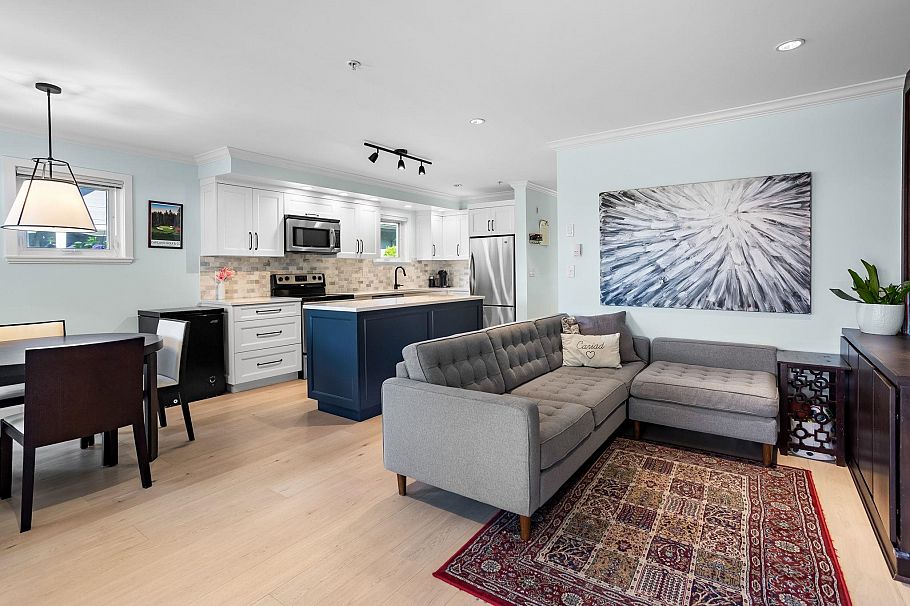 1121 St. Andrews Avenue North Vancouver, BC - 6