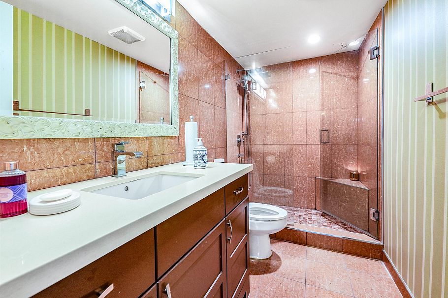 306 2020 Fullerton Avenue North Vancouver, BC - 23