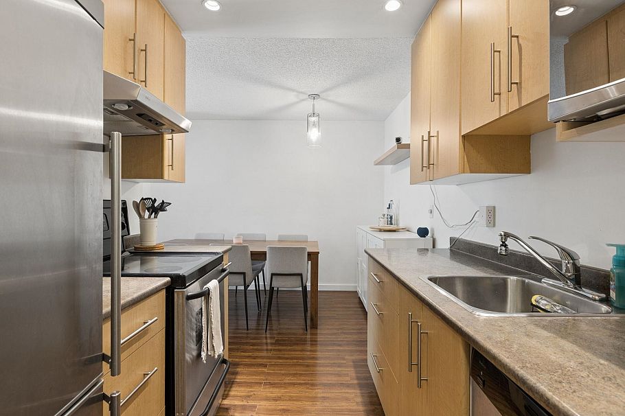 204 1155 Ross Rd North Vancouver, BC - 13