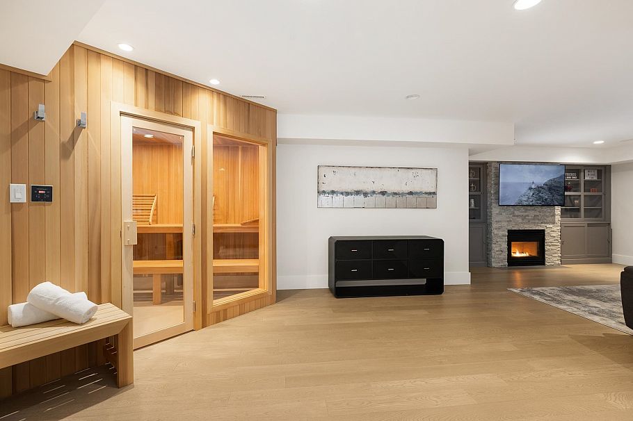 977 Melbourne Avenue North Vancouver, BC - 31