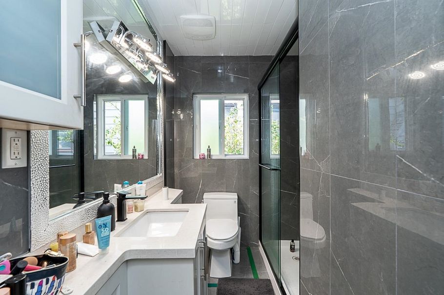 2873 E 54th Avenue Vancouver, BC - 10