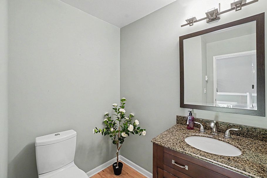 1868 W 15th Avenue Vancouver, BC - 8
