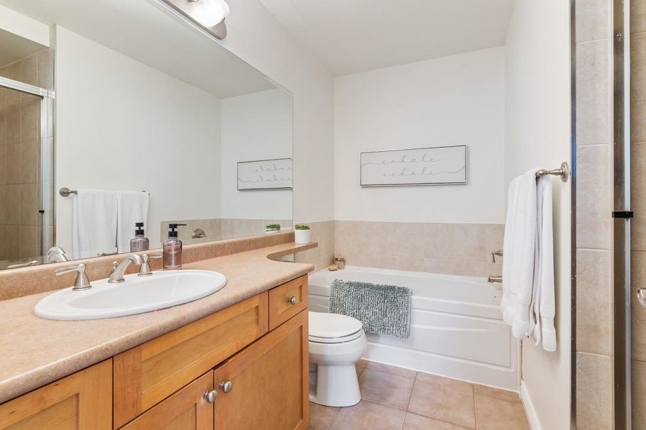 25 2688 Mountain Highway North Vancouver, BC - 15