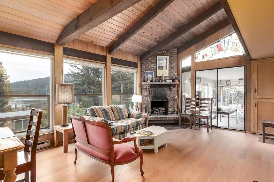 534 Beachview Drive North Vancouver, BC - 10