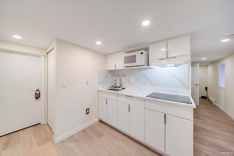2343 W 45th Avenue Vancouver, BC - 21
