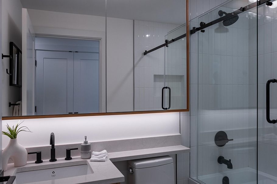 1 356 E 40th Avenue Vancouver, BC - 21