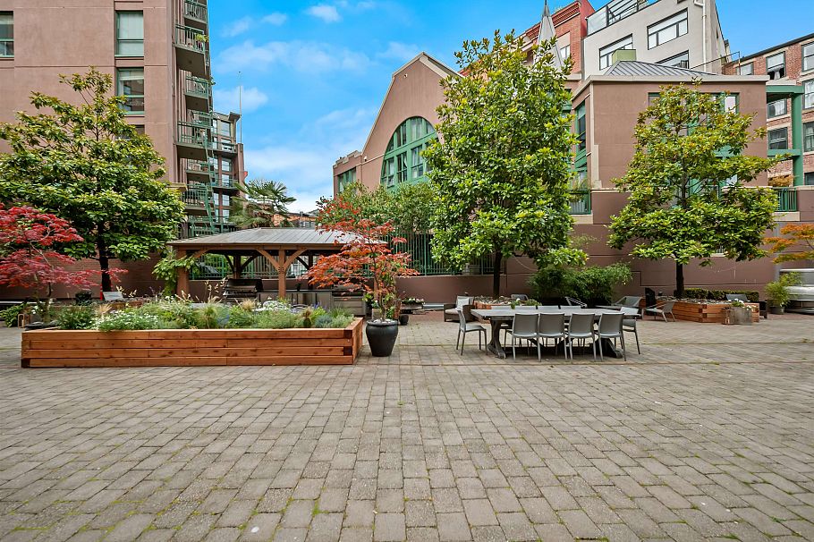 47 E Cordova Street Vancouver, BC - 28