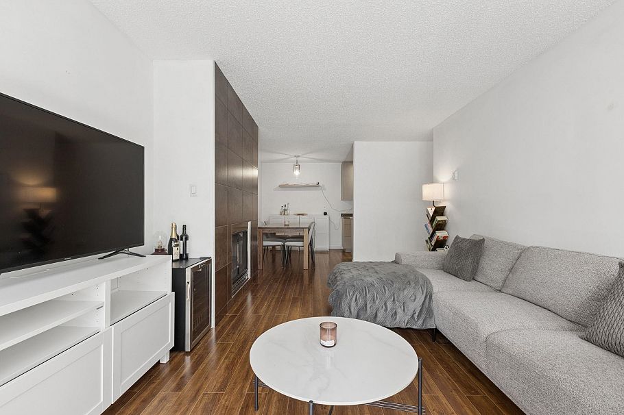 204 1155 Ross Rd North Vancouver, BC - 6