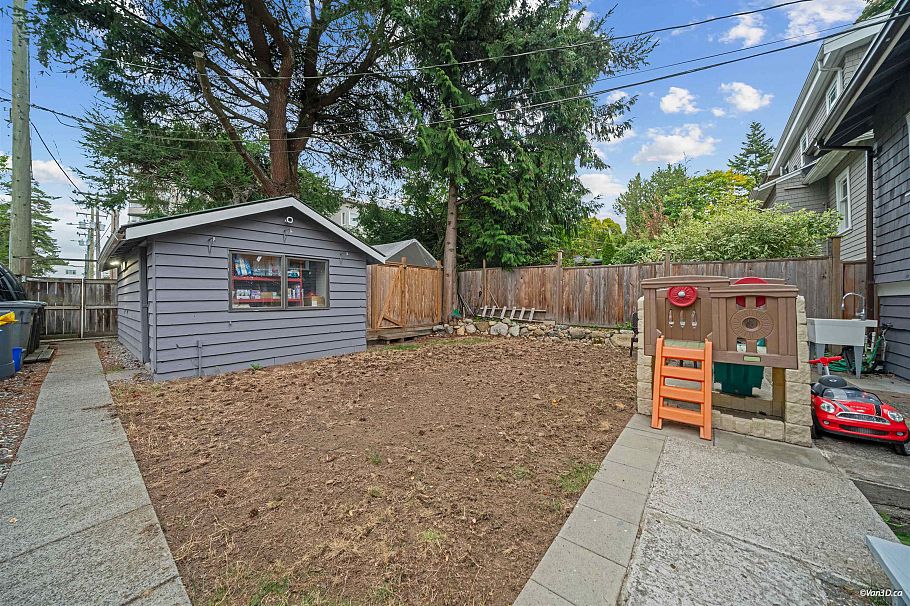 2343 W 45th Avenue Vancouver, BC - 28