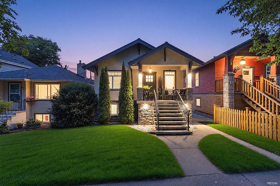 2317 Graveley Street Vancouver, BC - 1