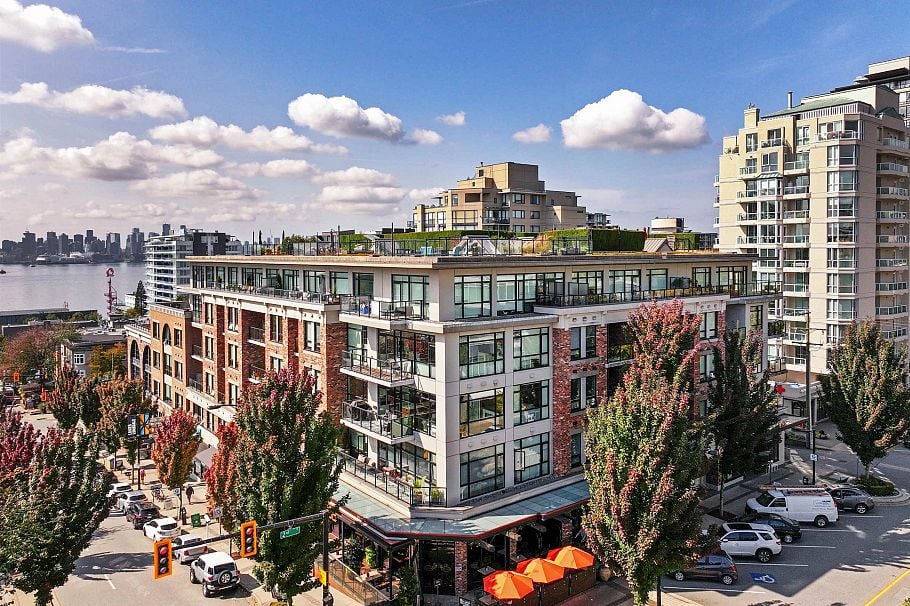 414 105 W 2nd Street North Vancouver, BC - 1