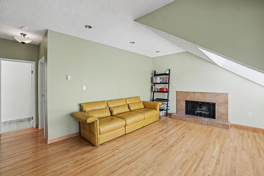 1868 W 15th Avenue Vancouver, BC - 11