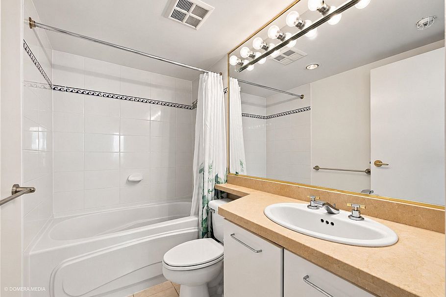17D 139 Drake Street Vancouver, BC - 17