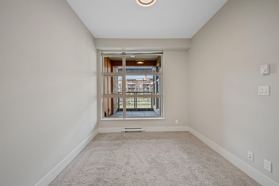 215 3606 Aldercrest Drive North Vancouver, BC - 18