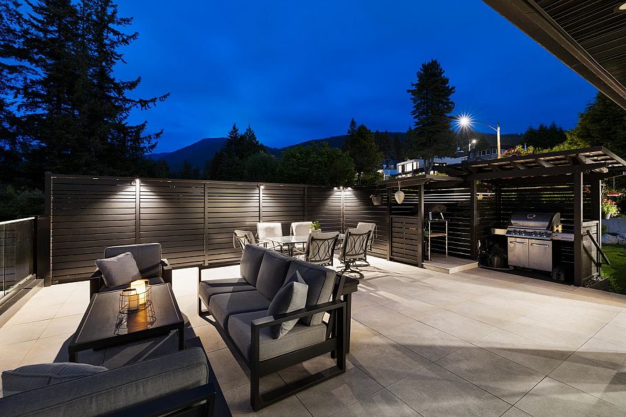 255 Sandringham Crescent North Vancouver, BC - 19