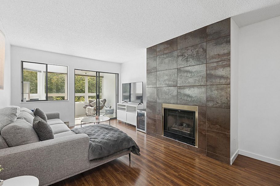 204 1155 Ross Rd North Vancouver, BC - 4