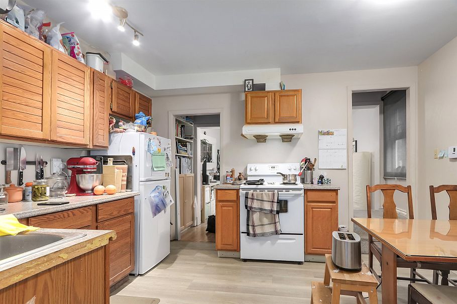 3137 Heather Street Vancouver, BC - 4
