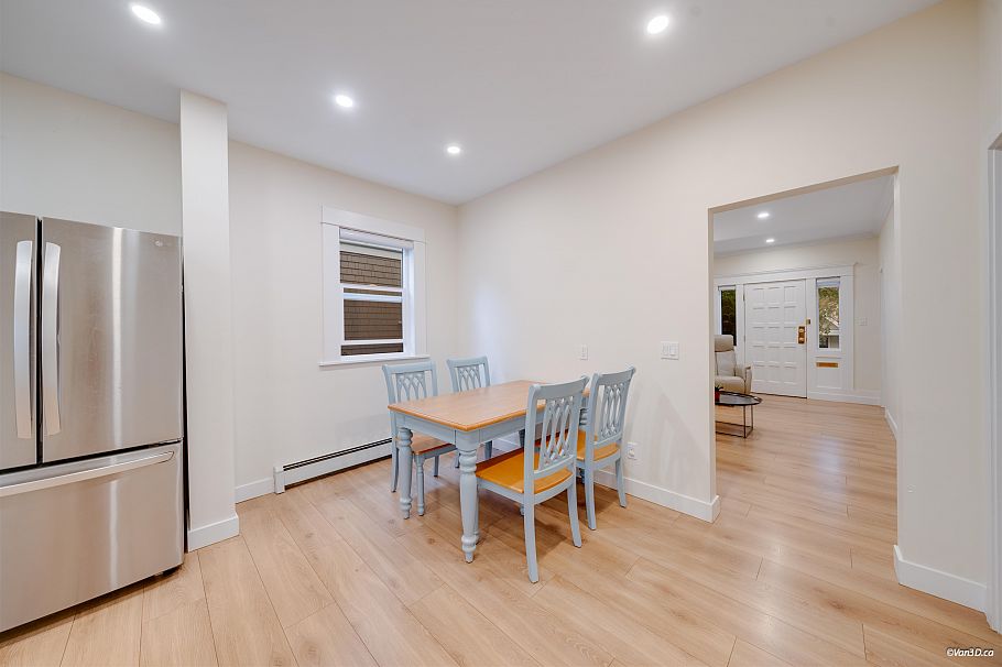 2343 W 45th Avenue Vancouver, BC - 6