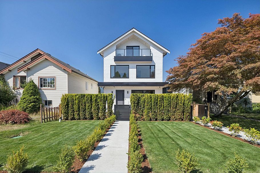 2 2815 Trinity Street Vancouver, BC - 3