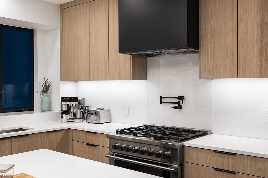 255 Sandringham Crescent North Vancouver, BC - 16
