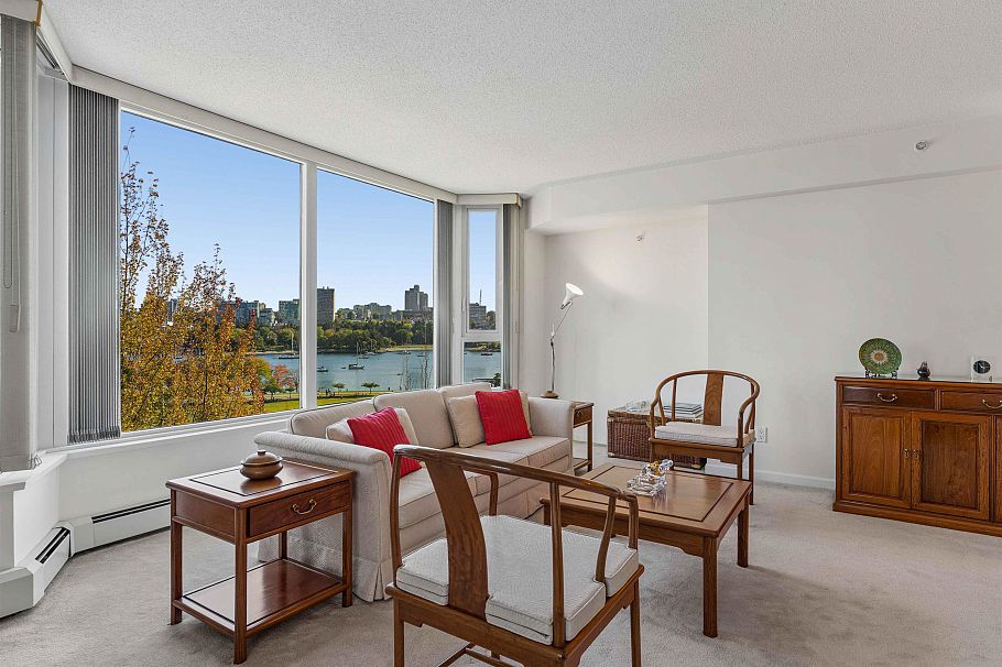705 388 Drake St Vancouver, BC - 2