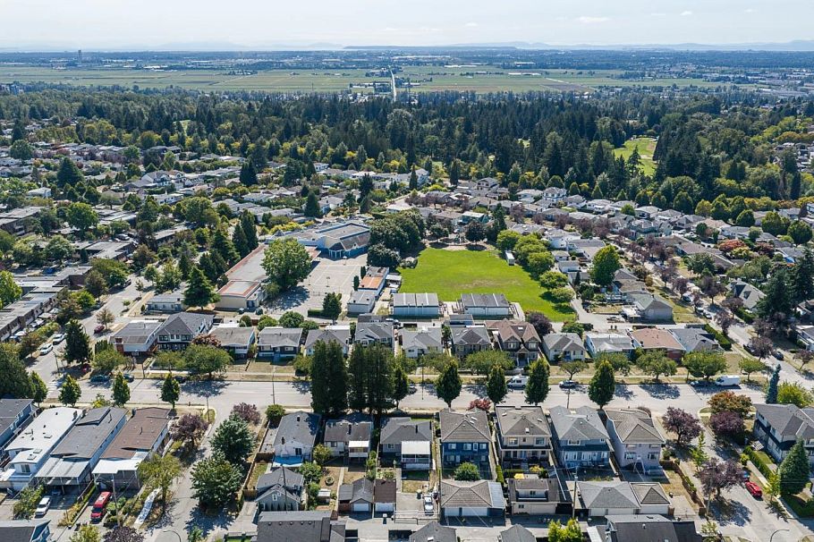 2873 E 54th Avenue Vancouver, BC - 28