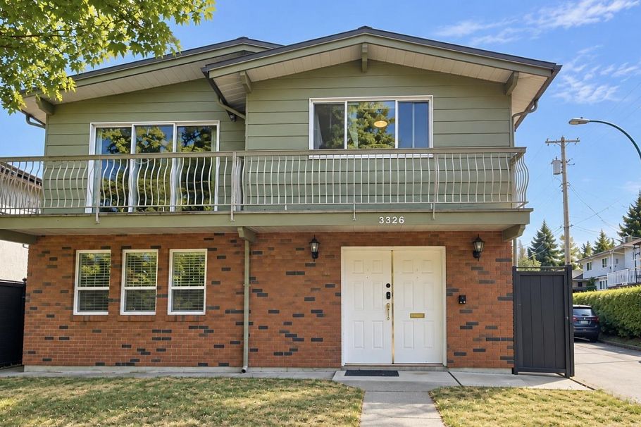 3326 Slocan Street Vancouver, BC - 2