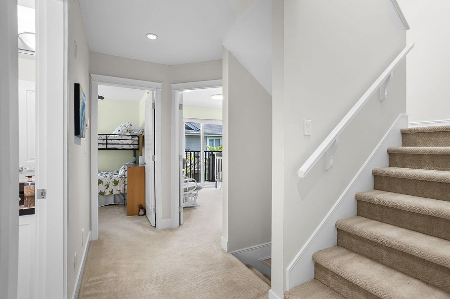 1121 St. Andrews Avenue North Vancouver, BC - 29