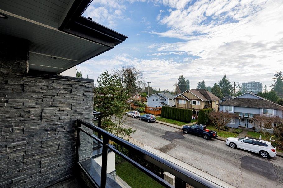 254 E 18th Street North Vancouver, BC - 29