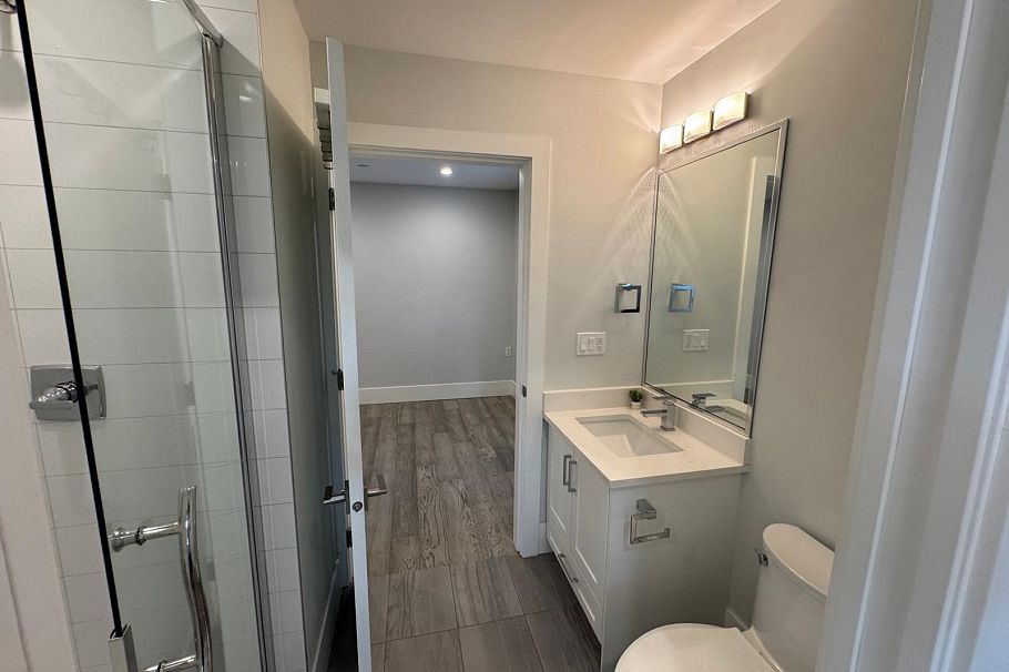 3345 Parker Street Vancouver, BC - 18