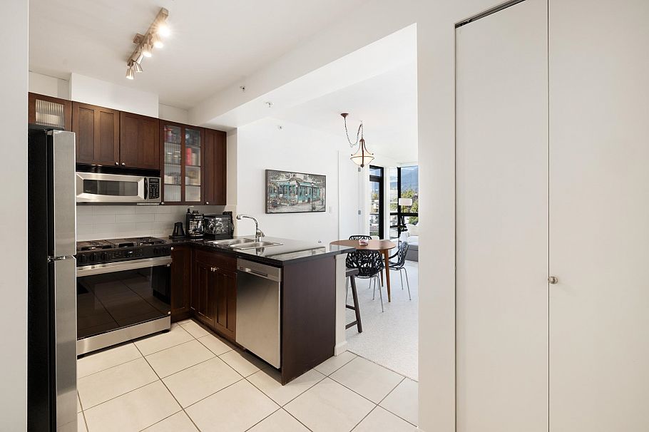 1108 170 W 1st Street North Vancouver, BC - 15