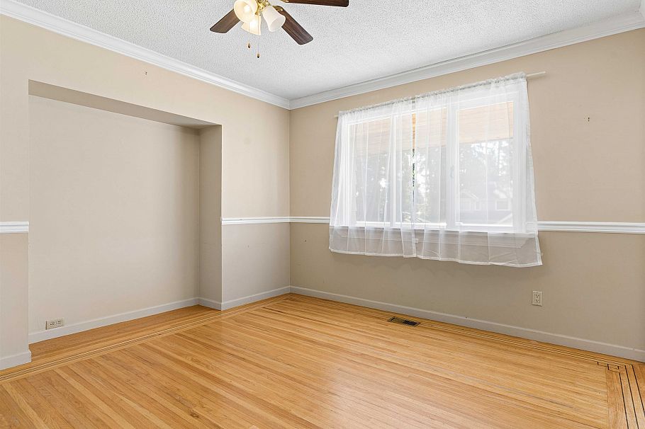 788 E 26th Street North Vancouver, BC - 9