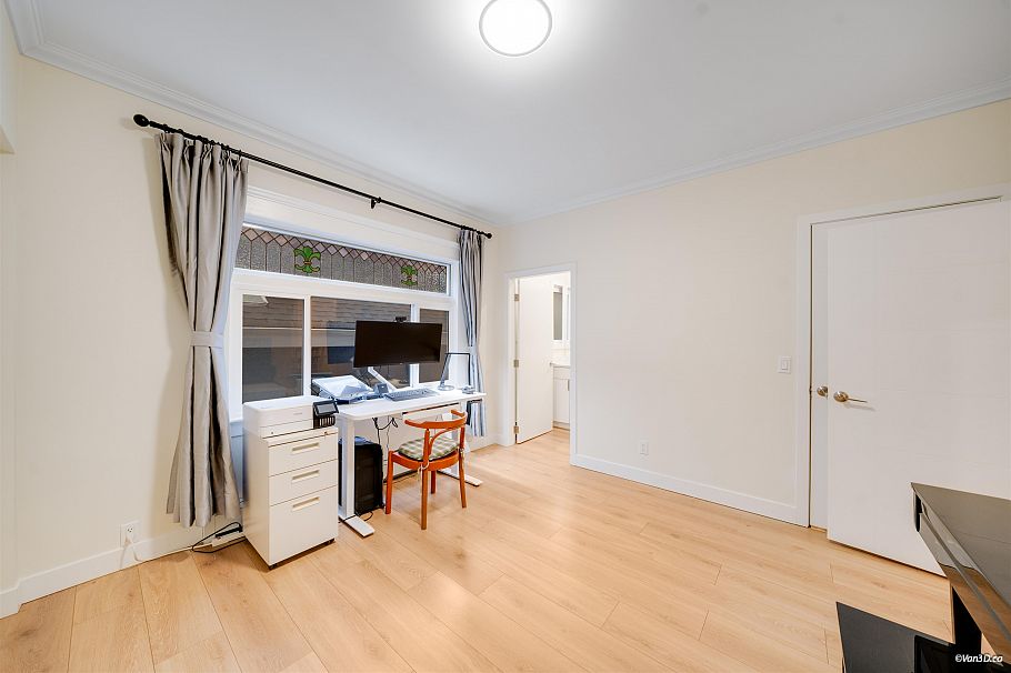 2343 W 45th Avenue Vancouver, BC - 11